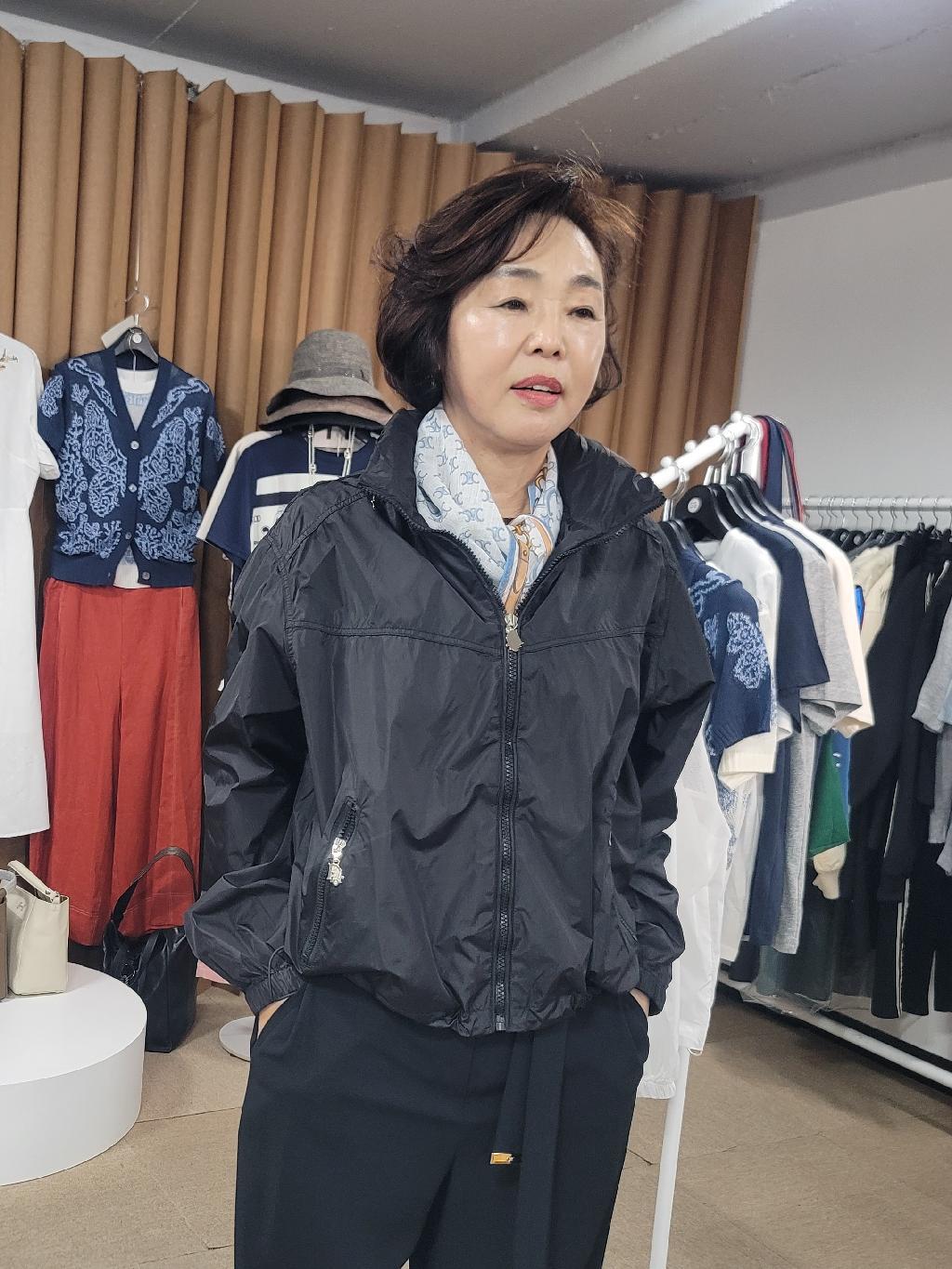 디올 후드바람막이