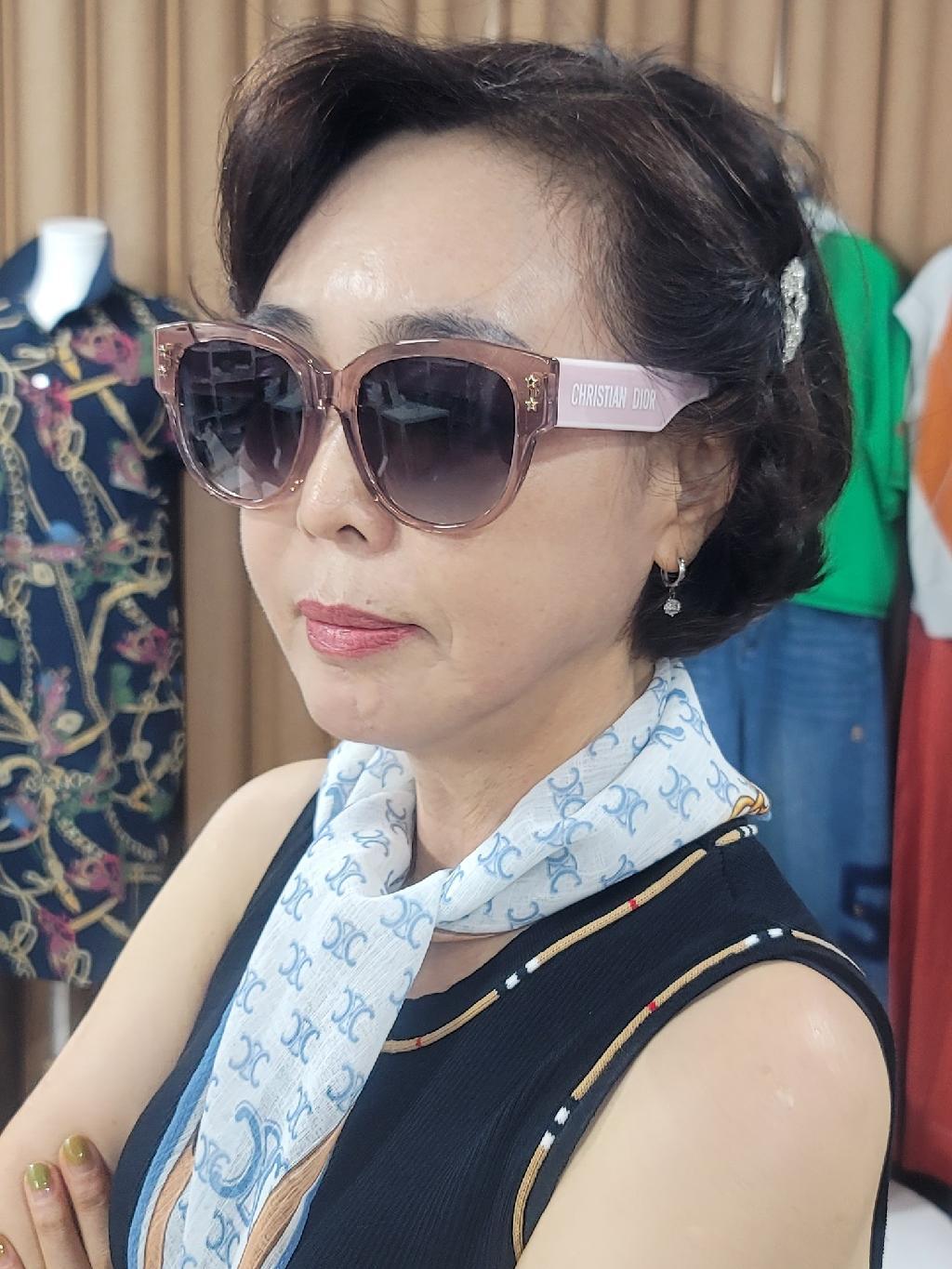 [크리스찬디#] 핑크선그라스